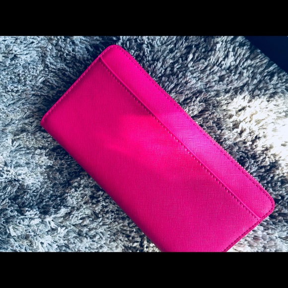 NEW~ Kate Spade Fuchsia Pink Wallet - Picture 2 of 6